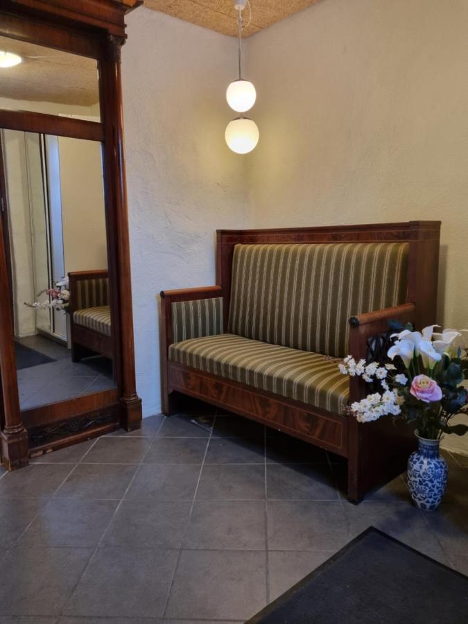Elling Bed & Breakfast เฟรเดริกส์ฮัฟน์ ภายนอก รูปภาพ
